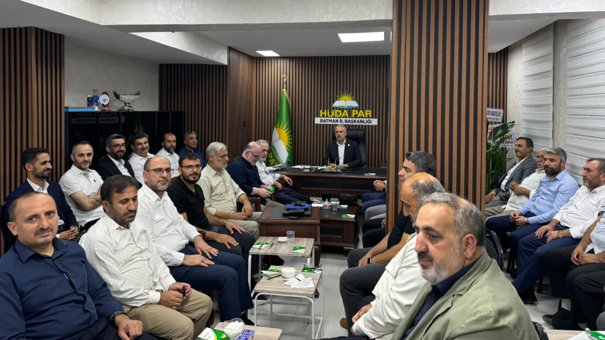 HÜDA PAR'da Yeni Dönem Başladı Doğru’dan İlk Toplant22ı