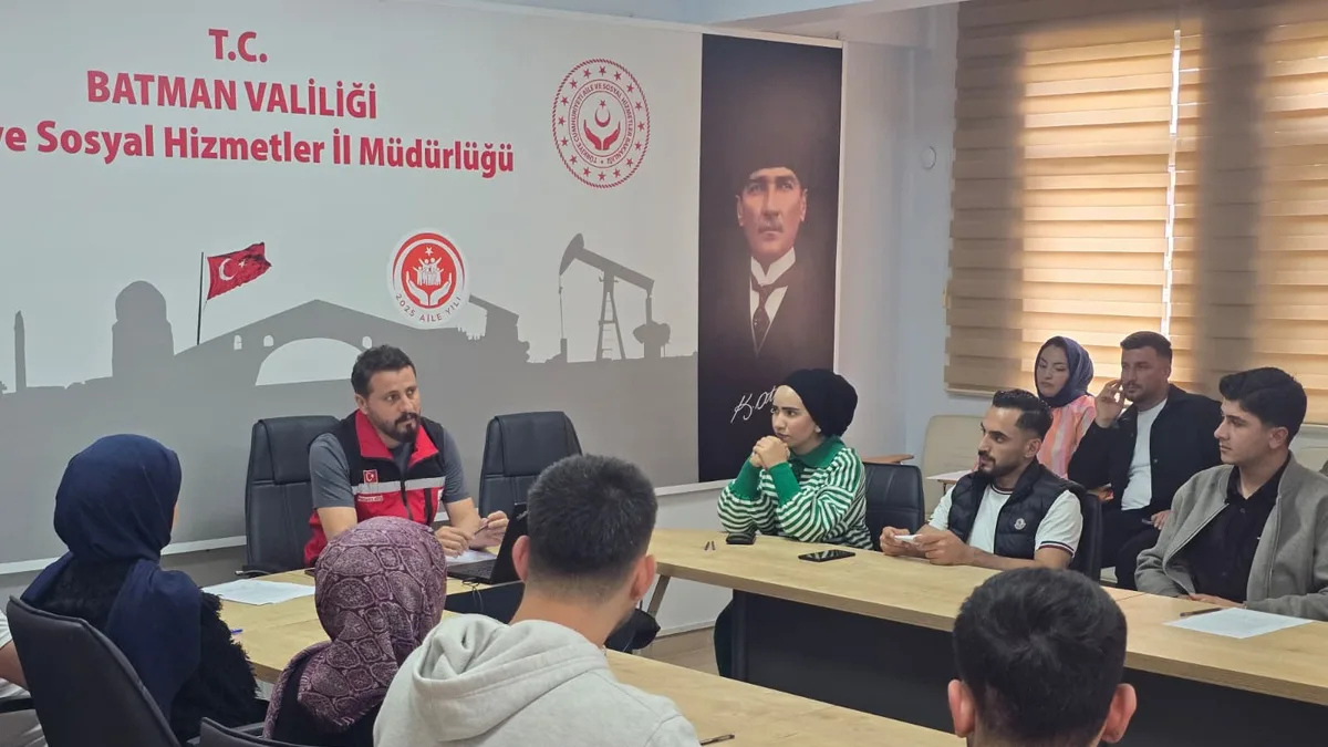 EVLENECEK GENÇLERE EVLİLİK ÖNCESİ EĞİTİM